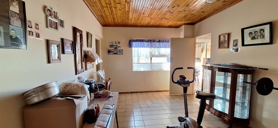 4 Bedroom Property for Sale in Albertinia Western Cape